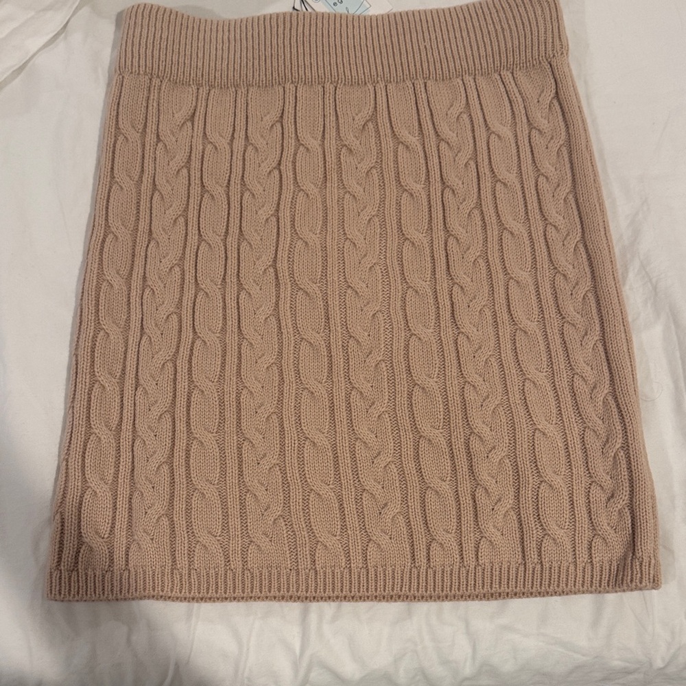 Stylish Cable Knit Mini Skirt in Tan